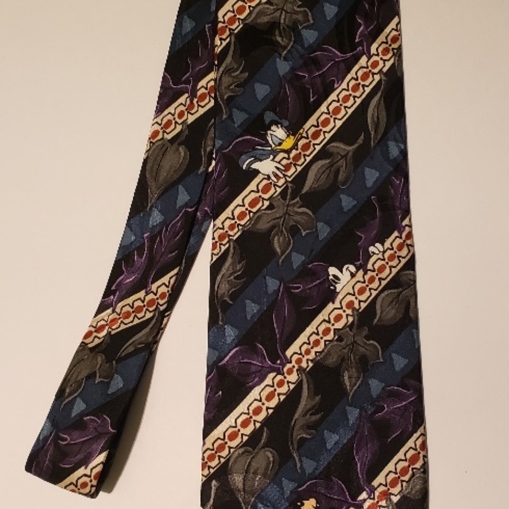 Men's 100% Silk NeckTie Mickey Mouse Disney